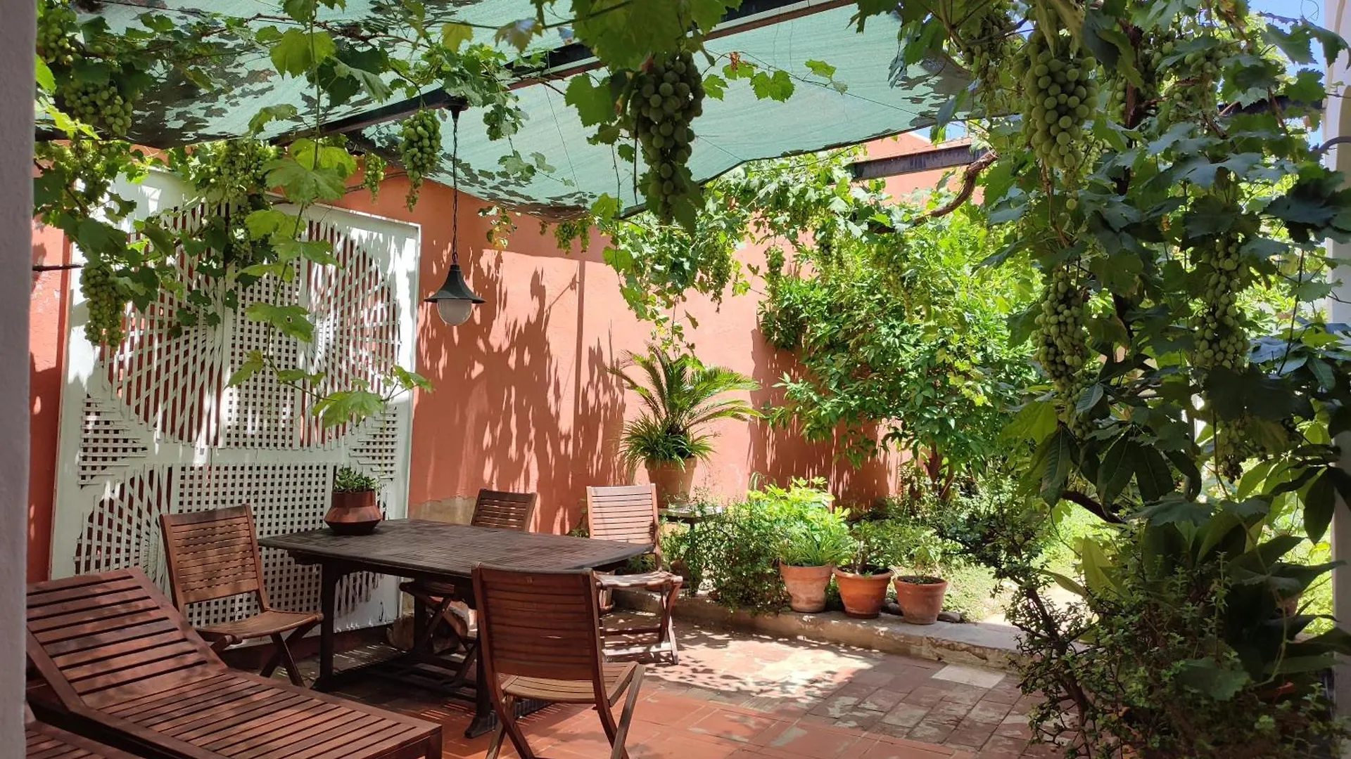 Tavira Townhome With Private Garden Jaktstuga
